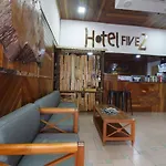 Oyo 210 Hotel Five 2
